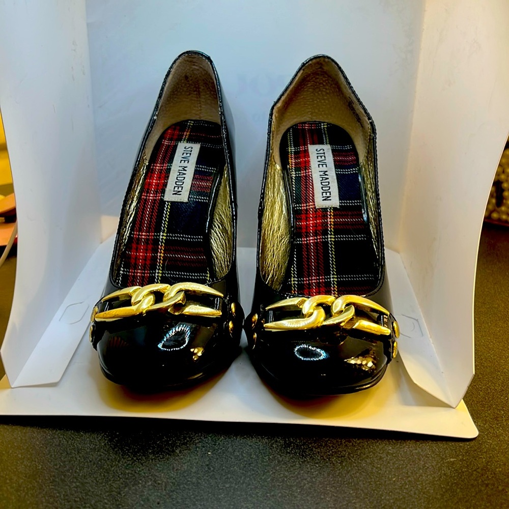 Steve Madden pumps